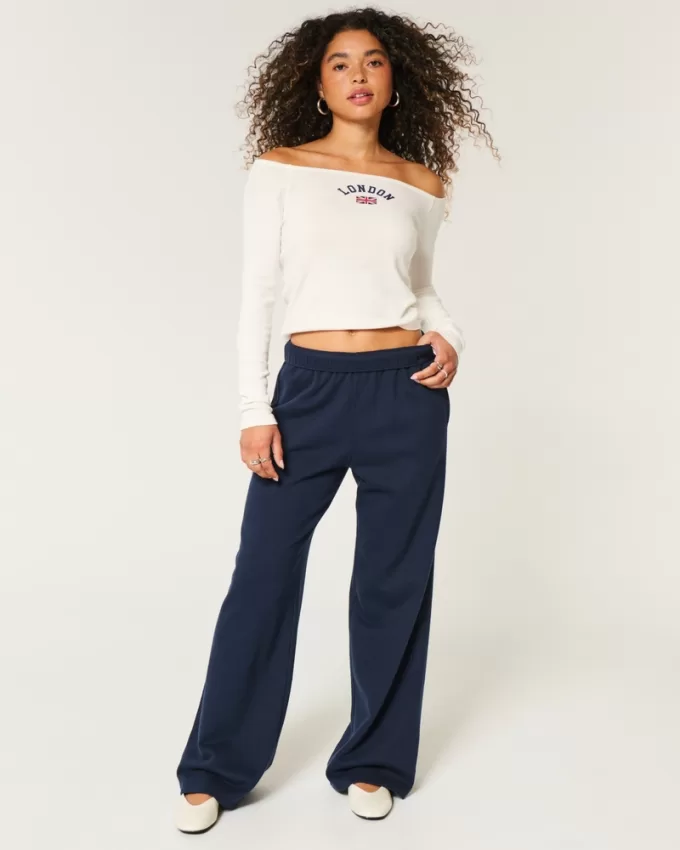 Easy Off-the-Shoulder London Graphic Tee,Easy Off-the-Shoulder London Graphic Tee