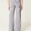 Low-Rise Grey Baggy Jeans,Low-Rise Grey Baggy Jeans