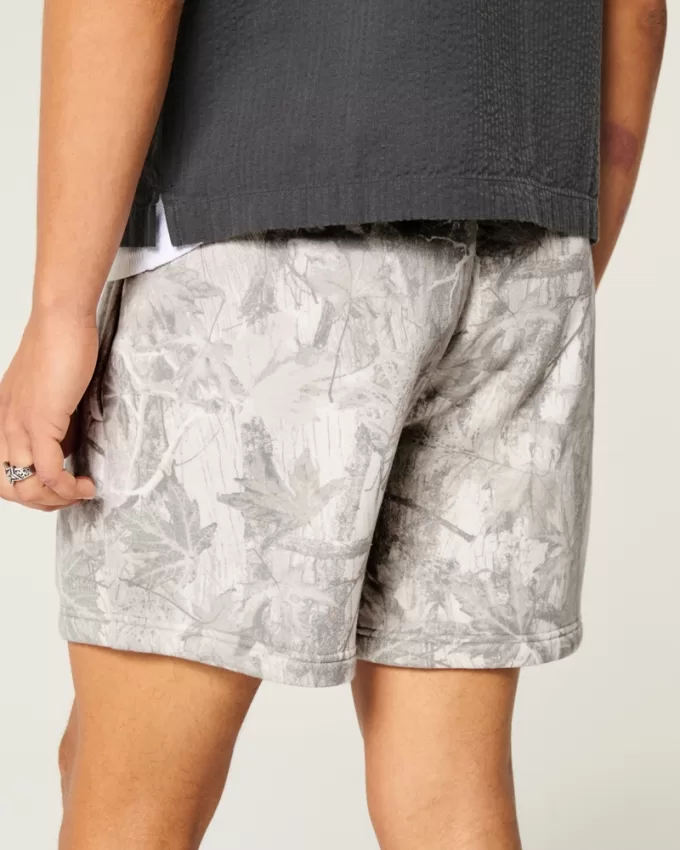 Mid-Thigh Camo Loose Fleece Shorts,Mid-Thigh Camo Loose Fleece Shorts