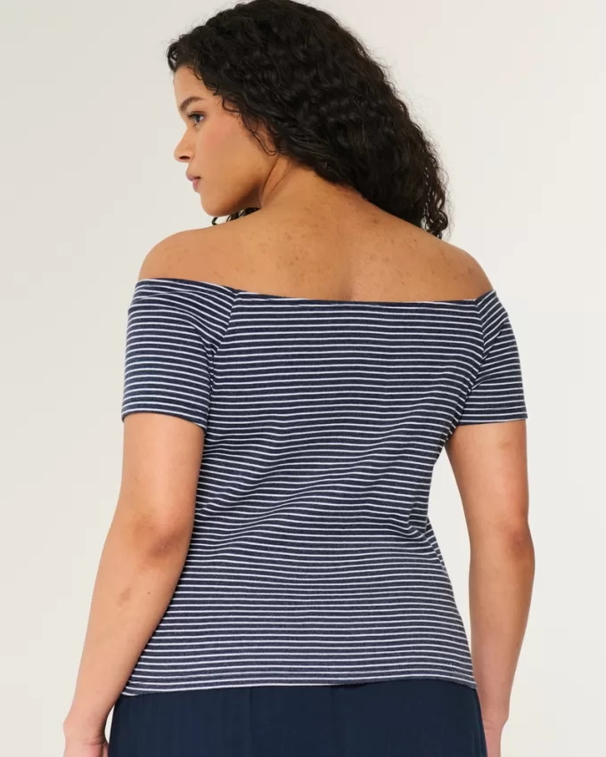 Short Sleeve Skimming Off-the-Shoulder Top,Short Sleeve Skimming Off-the-Shoulder Top